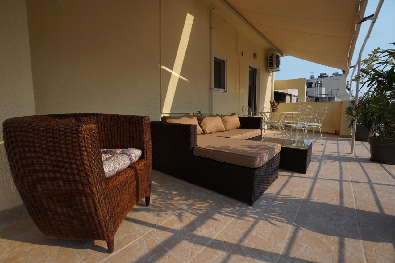 Athens Central Apartment 2 Mins To Metro المظهر الخارجي الصورة
