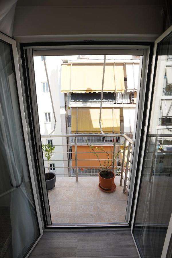 Athens Central Apartment 2 Mins To Metro المظهر الخارجي الصورة